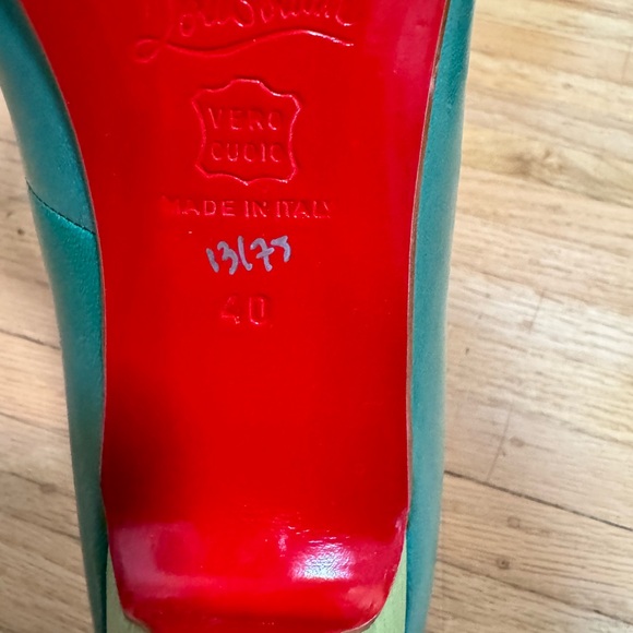 Christian Louboutin limited edition numbered. - Picture 7 of 8